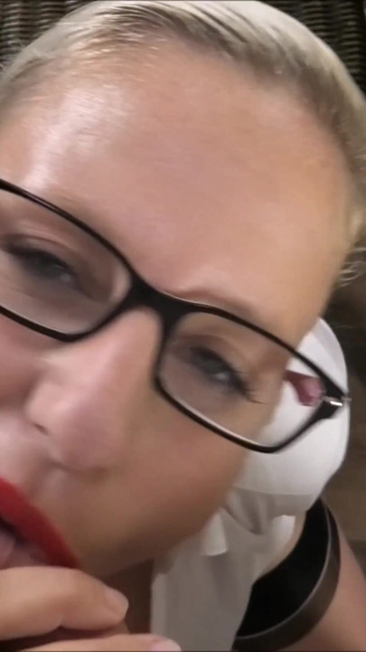 BORIS SCHWARZ: Classy Blonde MILF Gives Sloppy, Smoking Blowjob | Clip 2