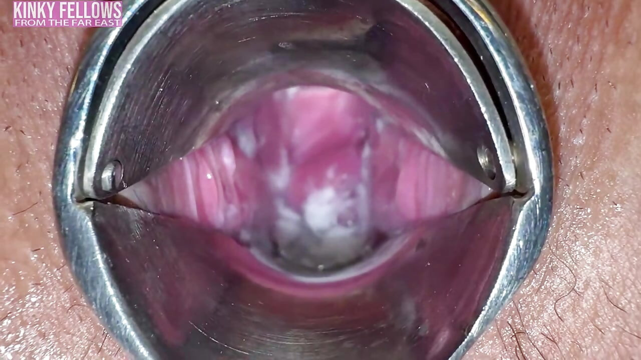 Direto do trabalho para um hotel do amor. A estréia do desejo secreto de uma mulher séria