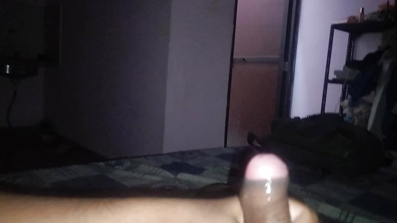 JERKING MY BLACK DICK UNTIL CUM!!