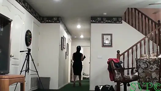 Edepsizce konuşan porno yıldızı Jade Steel üvey annem ve dölümü külotunda buluyor