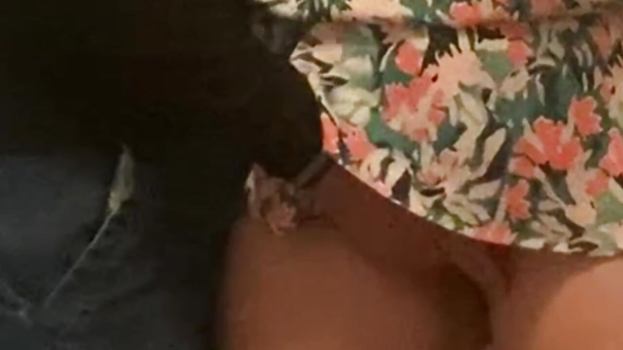 Lucky Milf Gets Masturbate In The Subway By A Pervert