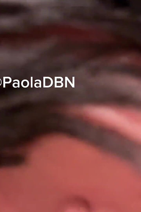 파올라는 화장실에서 엉망이야