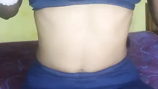 Tamil Ponnu Monica'nın ilk videosu