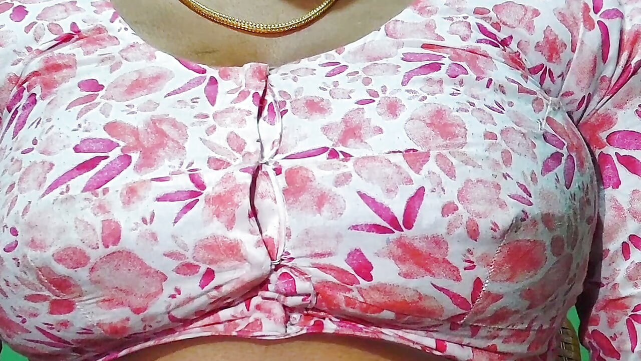 i'm your step mom! don't cum inside