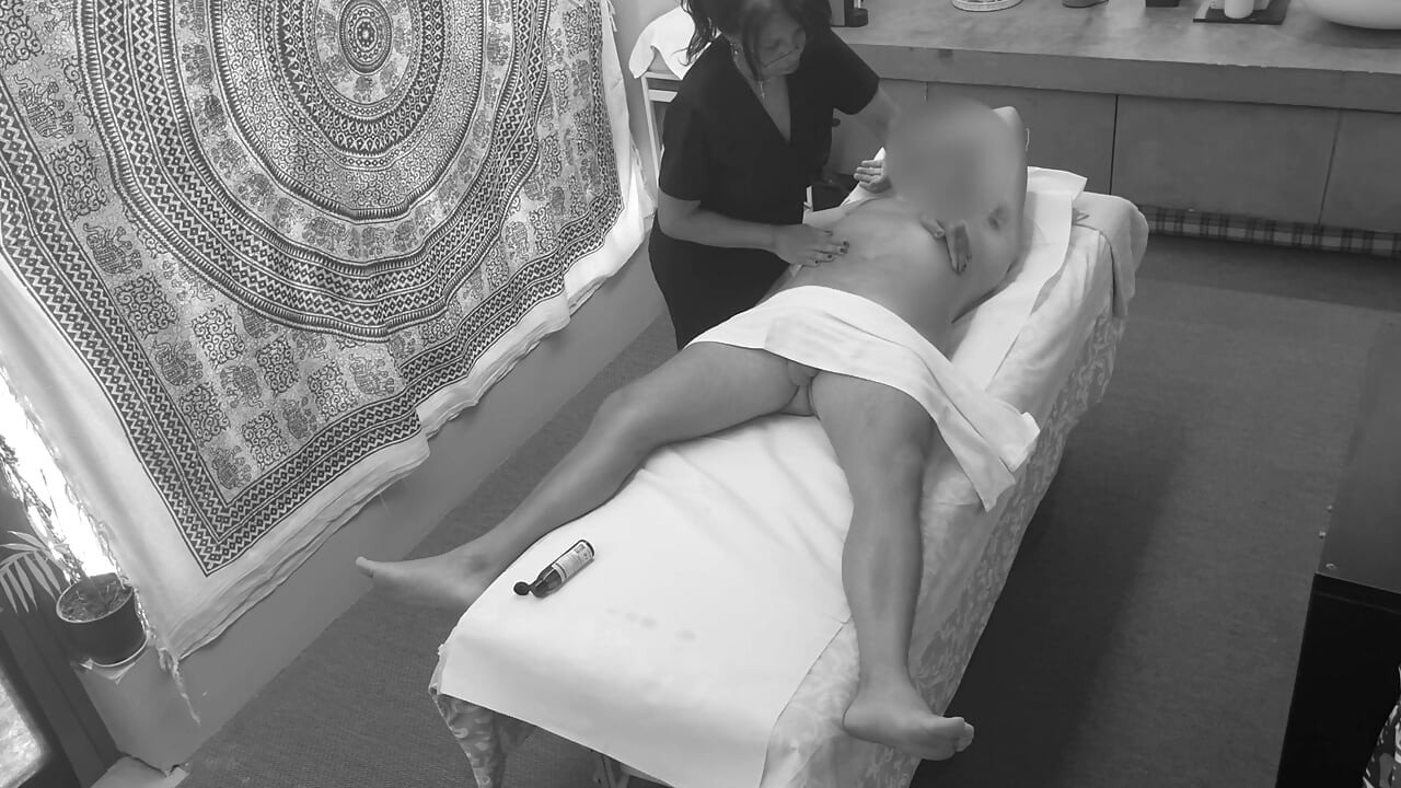 Massagem erótica e final feliz intenso filmado