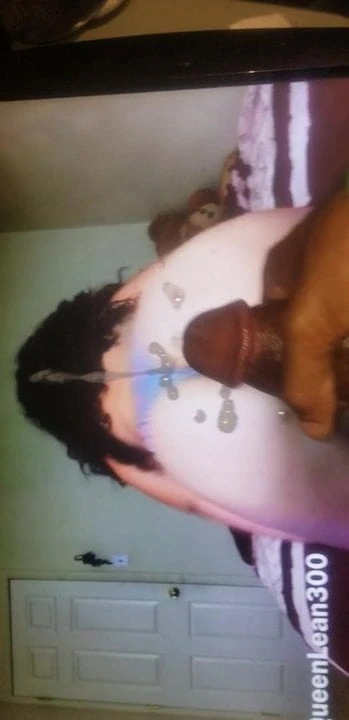 Queenlean300 twerk cum tribute