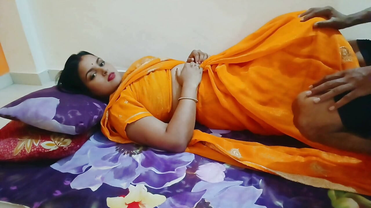 The neighbor went to her house and fucked her,