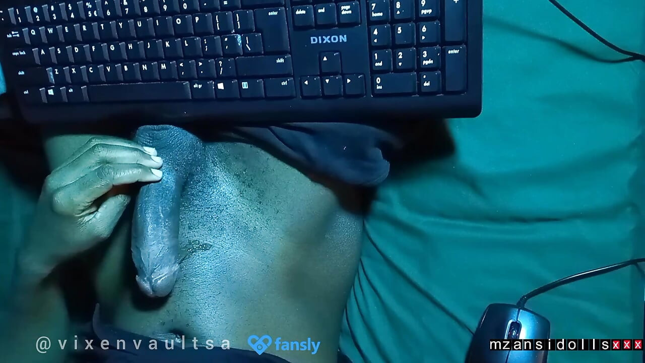 Сеанс дрочки опівночі, мій жорсткий чорний член