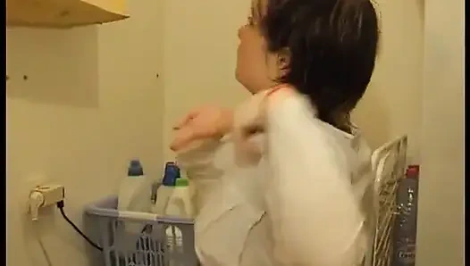 Zwei huren im strumpf spielten und peitschen