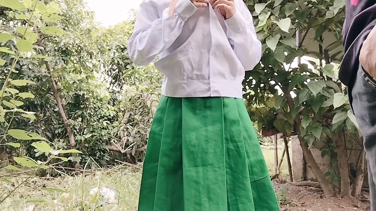 18+ YEAR OLD SCHOOLGIRL DEVIRGINIZED BY FARMBOY
