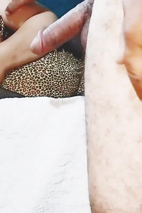 Cuckold Brought a Friend to Fuck His Wife