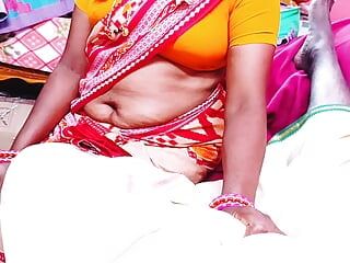 Ινδικό σεξ saree, Η εγγονή γαμιέται με τον παππού, Telugu Dirty Talks.