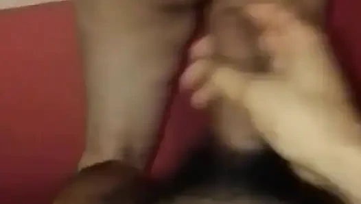 Meine Kleine Schlampe Sitzt Mit Ihrem Rosa Hintern Herum