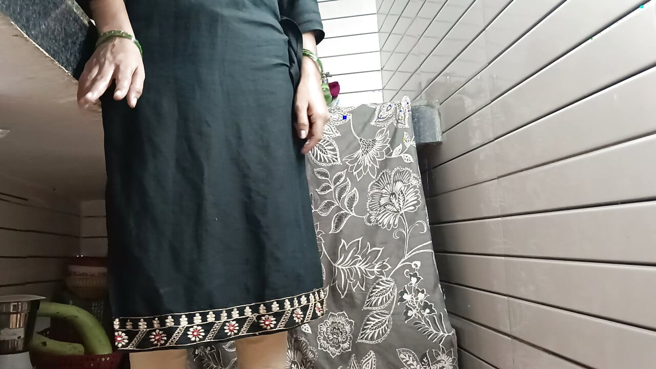 La belle belle-sœur a appelé à la maison et s'est fait baiser