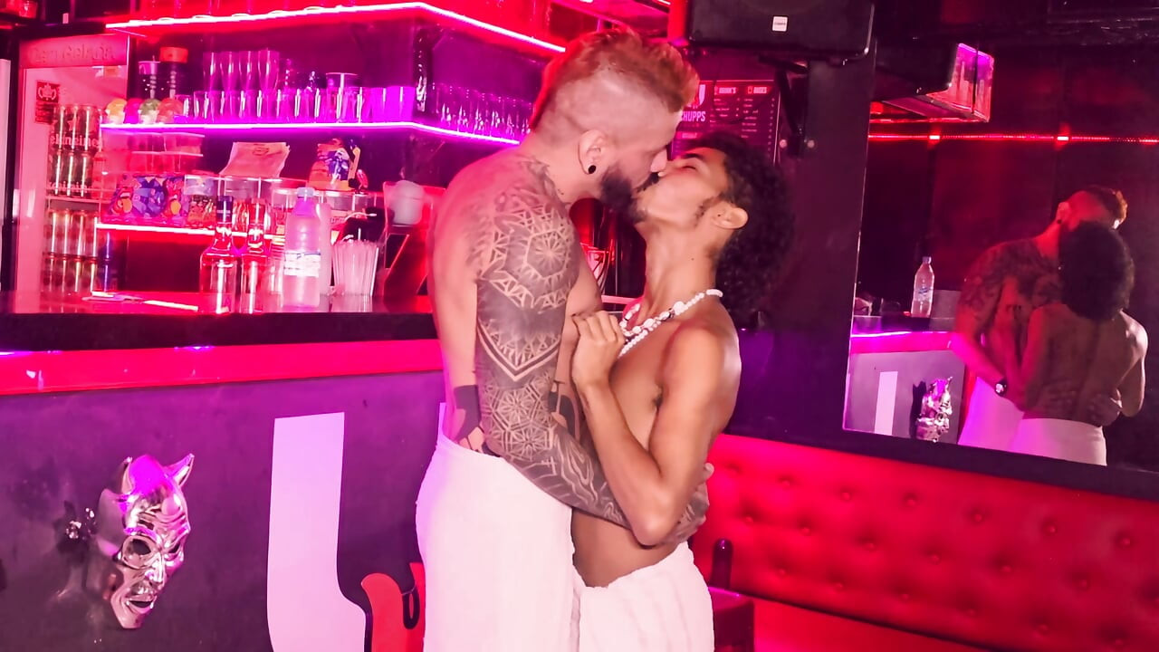 Having sex for the first time in the Sauna with a mexican with a piercing of his dick