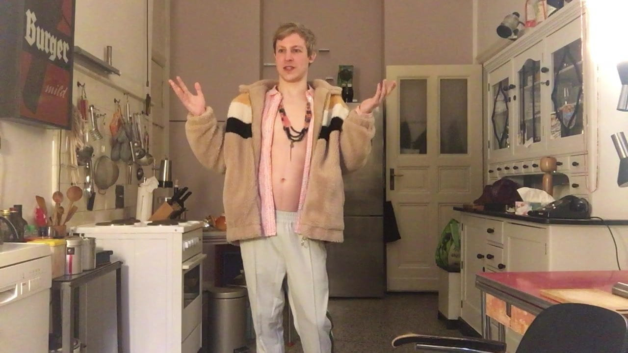 TWINK IS ALWAYS HUNGRY FOR RAW COCK