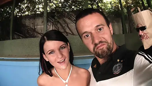 Cewek-cewek hot suka nyepong kontol dan dicrot sperma - DVD