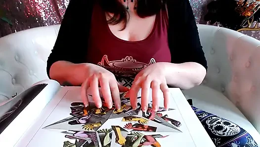 Çivi çakan asmr