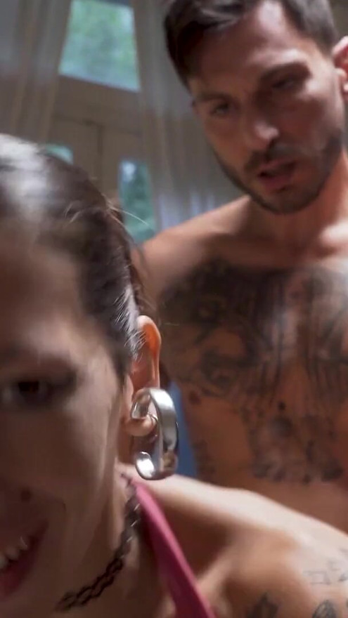Argentine wife Fuck with the personal trainer her husband hired | Clip 3