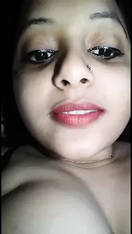 Sexy Indian bhabhi exposed