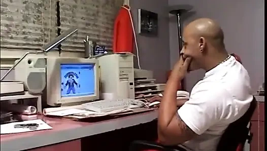 Schöne große gesichtsbesamung mit spermaladung für süße ebenholzprinzessin mit leichter haut