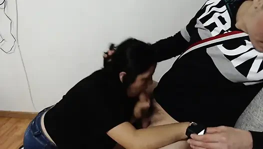 Saya memulai debutnya dengan paisa