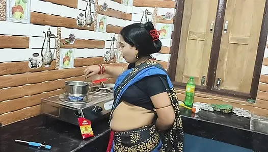 Heiße indische milf-hausmädchen-ehefrau verführt und fickt hart, desi sexvideo