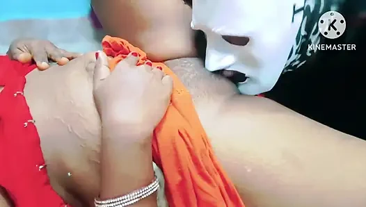 Ein fremdes nasses mädchen, das vor dem regen geschützt war, und der mann, der sie auf die knie ließ - tamilisches erotisches audio mit lautem stöhnen