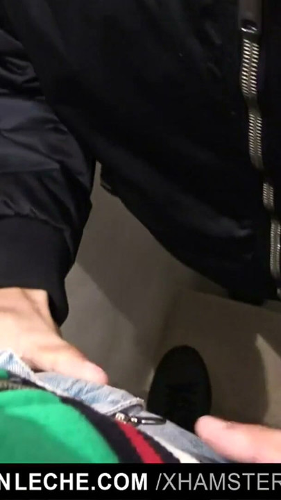 Straight Latino Fucks A Pervy Cameraman | klip 1