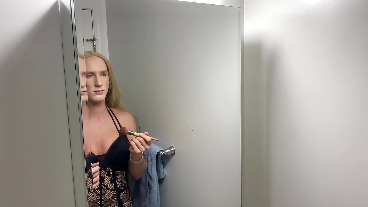 Full Male to Female Crossdressing Transformation
