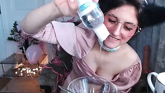 Muncrat dildo - streaming ulang tahun seksi - pertunjukan lengkap - bagian 3
