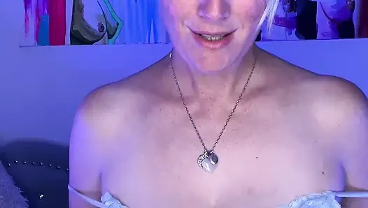 I Can’t Sleep So StepMommy Gave Me A Good JOI