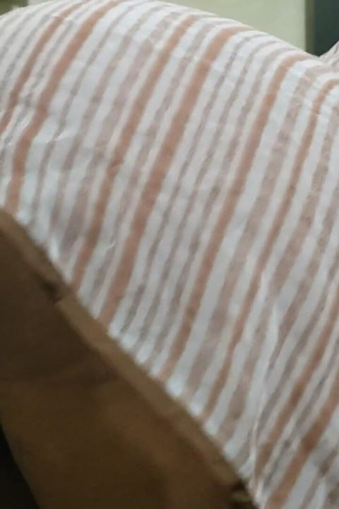 Une Chatte Poilue Sexy À Gros Cul Se Fait Baiser Dans Une Sex Tape Maison Hardcore