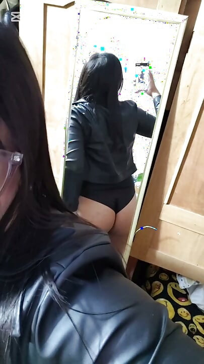 Sexy transka v erotickém prádle