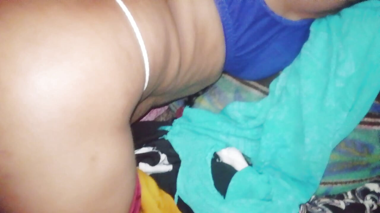 Monika bhabi ki gaand chudai desi housewife ko ghodi bnakar choda