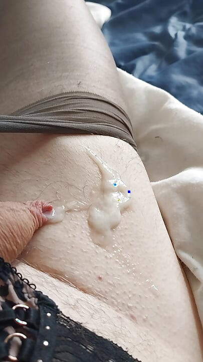 Butt-plugged Clitty Cums in New Panties