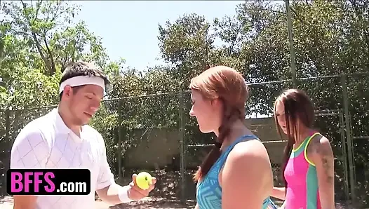 Bffs - pelatih tenis yang lagi sange mengangkat rok mini muridnya dan ngentot memek becek mereka di lapangan