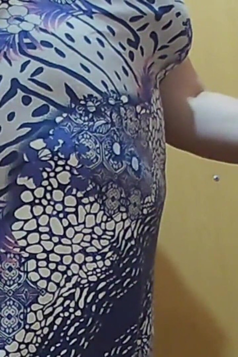 與鄰居在走廊自慰 #5