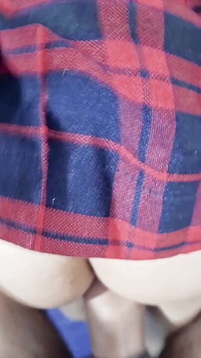 Styvfar får jungfru college flicka att skrika av nöje med detta analsex