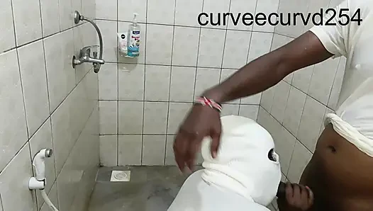 Islak Twerk Yaptık Ve Emildik Ve Sikildik: Banyoda Romantizm