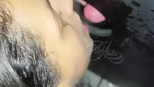 Rascal sert geldi, önce amcığıma sonra ağzıma sikiş deliğinde