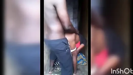 Трах в углу