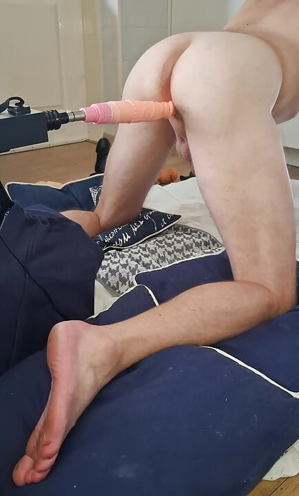 Extreme hot twink gets his ass destroyed by fuckmachine orgasm