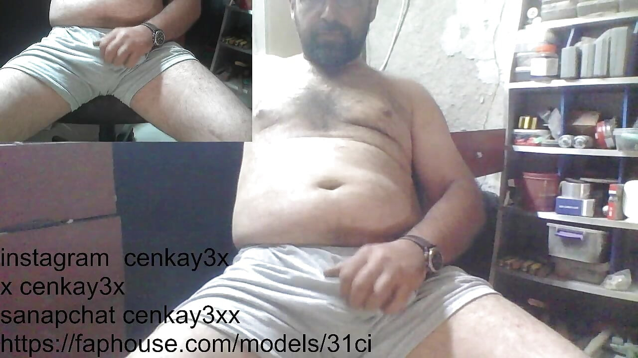 Masculine Daddy Live Broadcast
