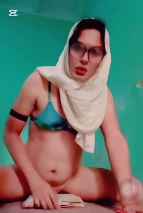 Sissy Online clasa de formare- Cum sissys utilizarea pule lor