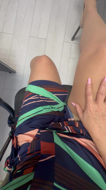 Hot milf with sexy legs, stockings and hight heels
