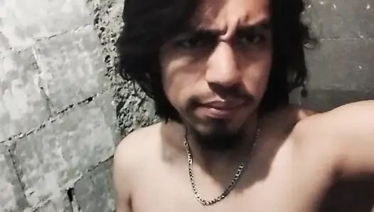 Banyoda Kendimi Çok Garip Hissediyorum