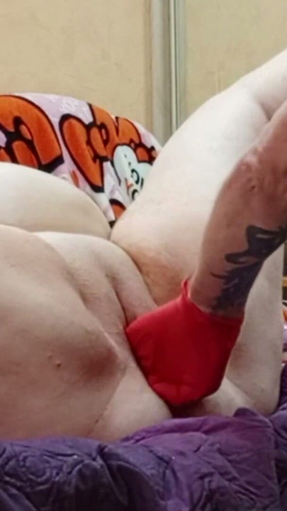 shaved mother-in-law's pussy then did fisting before squirting | Clip 1