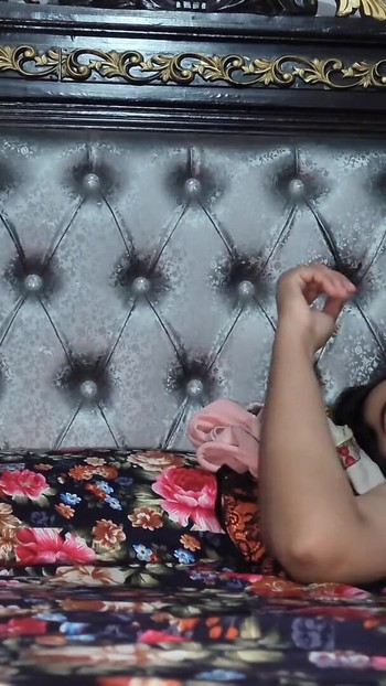 Stunning moment from "i laid the princess on the bed and then fucked her pussy and ass."
