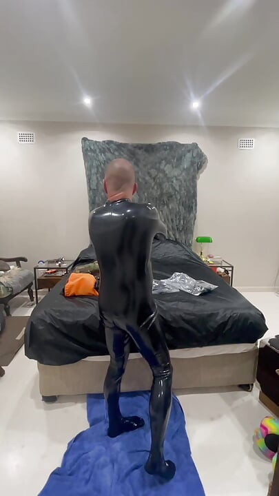 Full Rubber Suit-up Commplete Latex Transformation
